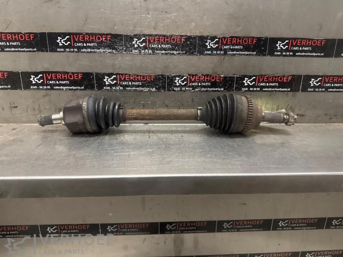 Gebruikte Steekas links-voor Hyundai XG 2.5 V6 24V Prijs € 50,00 Margeregeling aangeboden door Verhoef Cars & Parts