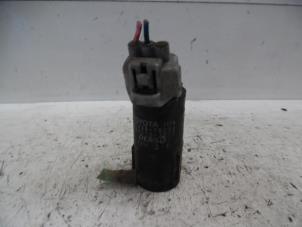 Gebruikte Ruitensproeierpomp voor Toyota RAV4 (A1) 2.0i,SR 16V 4x4 Prijs op aanvraag aangeboden door Verhoef Cars & Parts