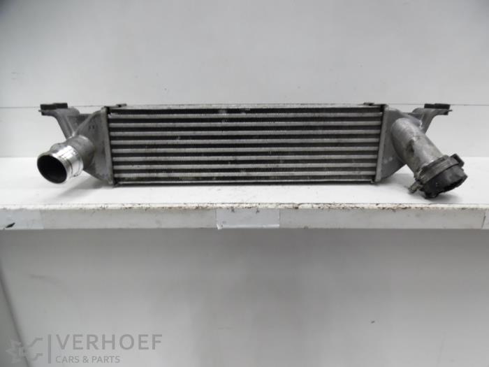 Gebruikte Intercooler Hyundai H-300 2.5 CRDi Prijs € 90,75 Inclusief btw aangeboden door Verhoef Cars & Parts