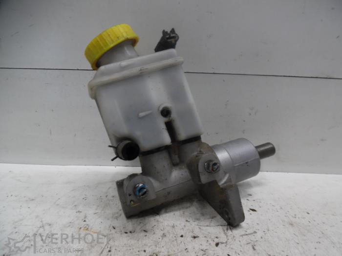 Gebruikte Hoofdremcilinder Chevrolet Nubira Wagon (J100) 1.6 16V Prijs op aanvraag aangeboden door Verhoef Cars & Parts