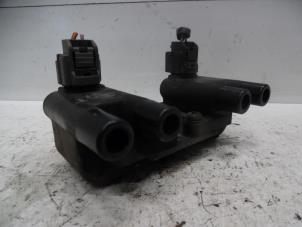 Gebruikte Bobine Chevrolet Nubira Wagon (J100) 1.6 16V Prijs € 30,00 Margeregeling aangeboden door Verhoef Cars & Parts