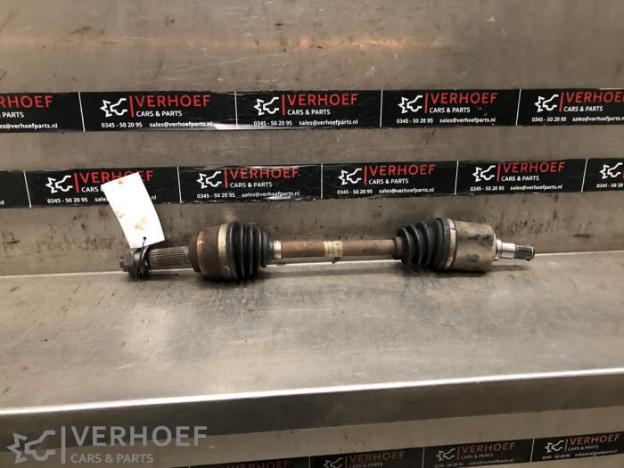 Gebruikte Steekas links-voor Hyundai Atos 1.1 12V Prijs € 40,00 Margeregeling aangeboden door Verhoef Cars & Parts