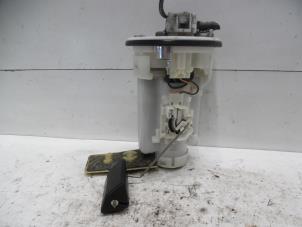 Gebruikte Benzinepomp Toyota Corolla Verso (R10/11) 1.8 16V VVT-i Prijs € 40,00 Margeregeling aangeboden door Verhoef Cars & Parts