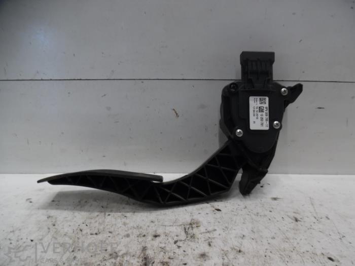 Gebruikte Sensor Gaspedaalpositie Chevrolet Orlando (YYM/YYW) 1.8 16V VVT Prijs op aanvraag aangeboden door Verhoef Cars & Parts