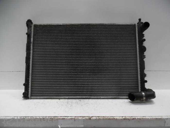 Gebruikte Radiateur Alfa Romeo 147 (937) 2.0 Twin Spark 16V Prijs op aanvraag aangeboden door Verhoef Cars & Parts