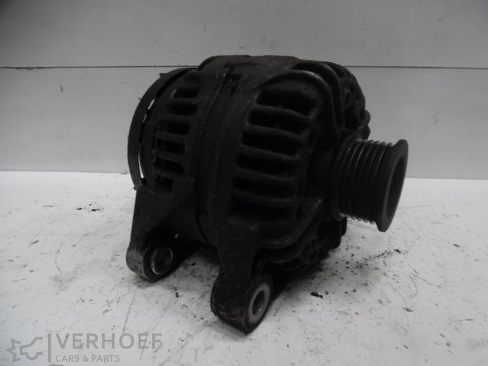 Gebruikte Dynamo Alfa Romeo 147 (937) 2.0 Twin Spark 16V Prijs op aanvraag aangeboden door Verhoef Cars & Parts