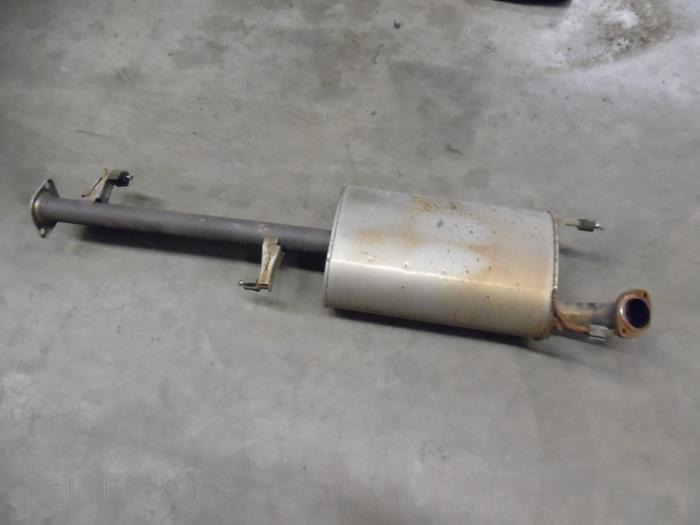 Gebruikte Uitlaat Middendemper Toyota Land Cruiser (J12) 3.0 D-4D 16V Prijs € 100,00 Margeregeling aangeboden door Verhoef Cars & Parts