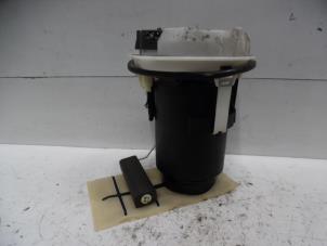 Gebruikte Benzinepomp Toyota Avensis (T22) 1.6 16V VVT-i Prijs € 50,00 Margeregeling aangeboden door Verhoef Cars & Parts