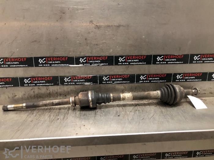 Gebruikte Steekas rechts-voor Peugeot 407 (6D) 1.8 16V Prijs € 30,00 Margeregeling aangeboden door Verhoef Cars & Parts