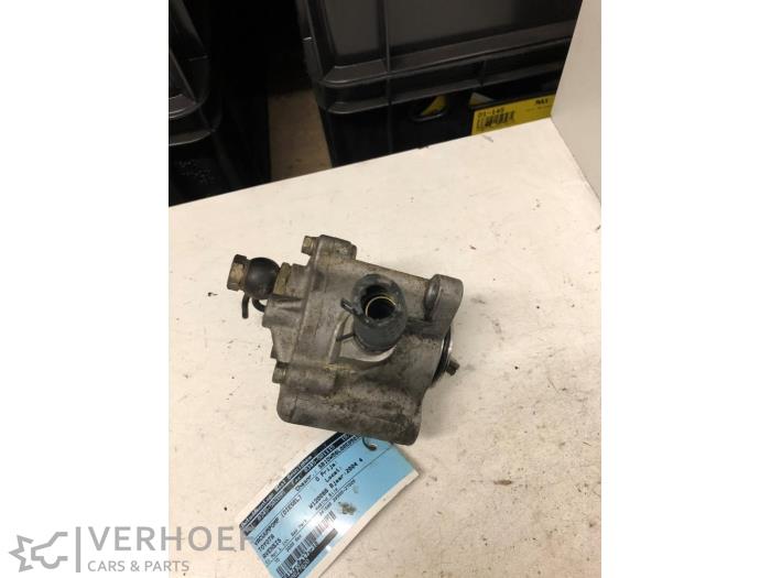 Gebruikte Vacuumpomp (Diesel) Toyota Avensis (T25/B1D) 2.0 16V D-4D Prijs € 75,00 Margeregeling aangeboden door Verhoef Cars & Parts