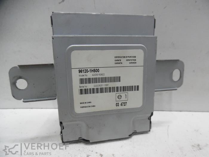 Gebruikte Computer Diversen Kia Cee'd (EDB5) Prijs € 45,00 Margeregeling aangeboden door Verhoef Cars & Parts