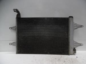 Gebruikte Airco Radiateur Volkswagen Polo IV (9N1/2/3) 1.4 16V Prijs € 35,00 Margeregeling aangeboden door Verhoef Cars & Parts