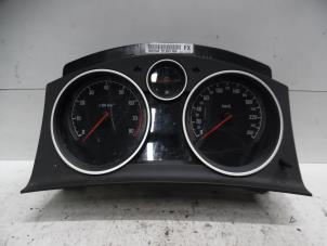 Gebruikte Cockpit Opel Astra H (L48) 1.4 16V Twinport Prijs op aanvraag aangeboden door Verhoef Cars & Parts