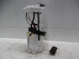 Gebruikte Benzinepomp Nissan Qashqai (J11) 1.6 DIG-T 163 16V Prijs op aanvraag aangeboden door Verhoef Cars & Parts