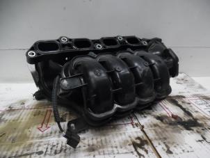 Gebruikte Inlaatspruitstuk Toyota Yaris II (P9) 1.33 16V Dual VVT-I Prijs op aanvraag aangeboden door Verhoef Cars & Parts