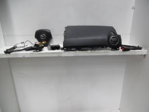 Gebruikte Module + Airbag Set Mazda 3 Sport (BK) 1.6i 16V Prijs € 400,00 Margeregeling aangeboden door Verhoef Cars & Parts