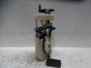 Gebruikte Benzinepomp Honda Civic (FK/FN) 1.8i VTEC 16V Prijs op aanvraag aangeboden door Verhoef Cars & Parts