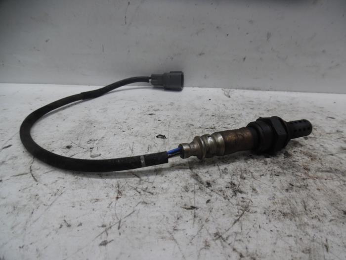 Lambda Sonde van een Lexus IS 200 2000