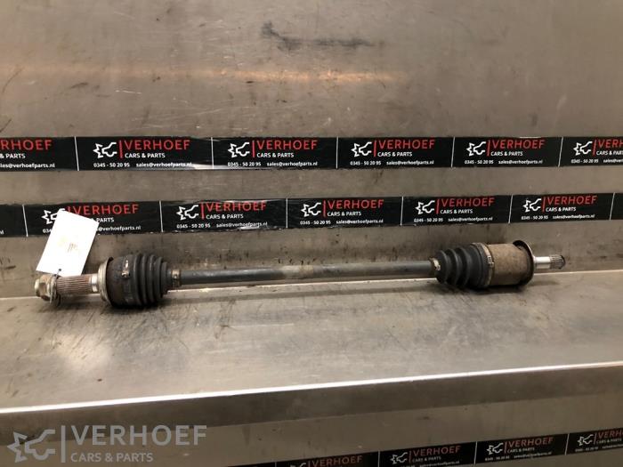 Gebruikte Aandrijfas rechts-achter Honda CR-V (RE/RM) 2.0 16V Prijs € 50,00 Margeregeling aangeboden door Verhoef Cars & Parts