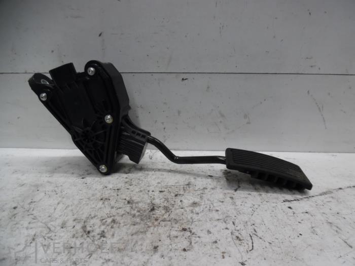 Gebruikte Gaspedaalpositie Sensor Honda CR-V (RE/RM) 2.0 16V Prijs op aanvraag aangeboden door Verhoef Cars & Parts