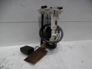 Gebruikte Benzinepomp Toyota RAV4 (A2) 2.0 D-4D 16V 4x4 Prijs op aanvraag aangeboden door Verhoef Cars & Parts