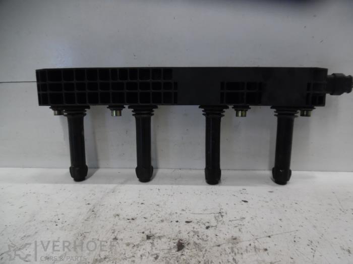 Gebruikte Bobine Chevrolet Nubira Wagon (J100) 1.8 16V Prijs € 50,00 Margeregeling aangeboden door Verhoef Cars & Parts