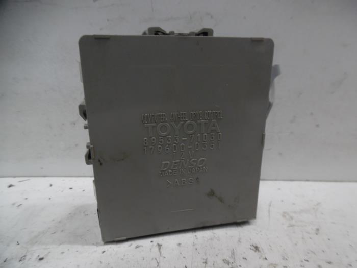 Computer Diversen van een Toyota Hilux IV 2.5 D4-D 16V 2013