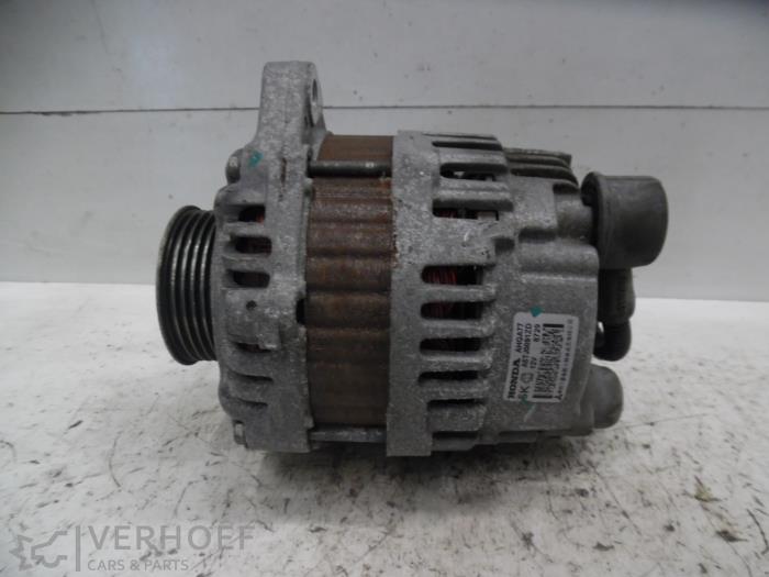 Gebruikte Dynamo Honda Jazz (GE6/GE8/GG/GP) 1.4 VTEC 16V Prijs op aanvraag aangeboden door Verhoef Cars & Parts