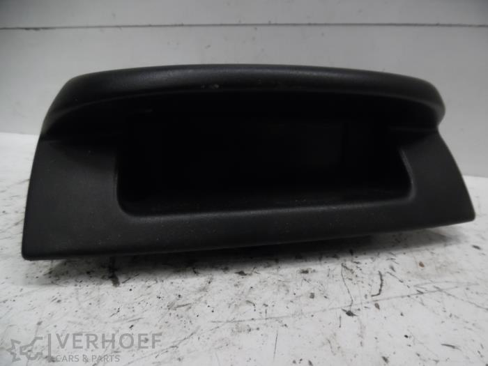 Gebruikte Display Interieur Opel Vivaro 2.0 16V Prijs op aanvraag aangeboden door Verhoef Cars & Parts