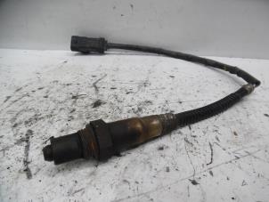 Gebruikte Lambda Sonde Opel Vivaro 2.0 16V Prijs op aanvraag aangeboden door Verhoef Cars & Parts