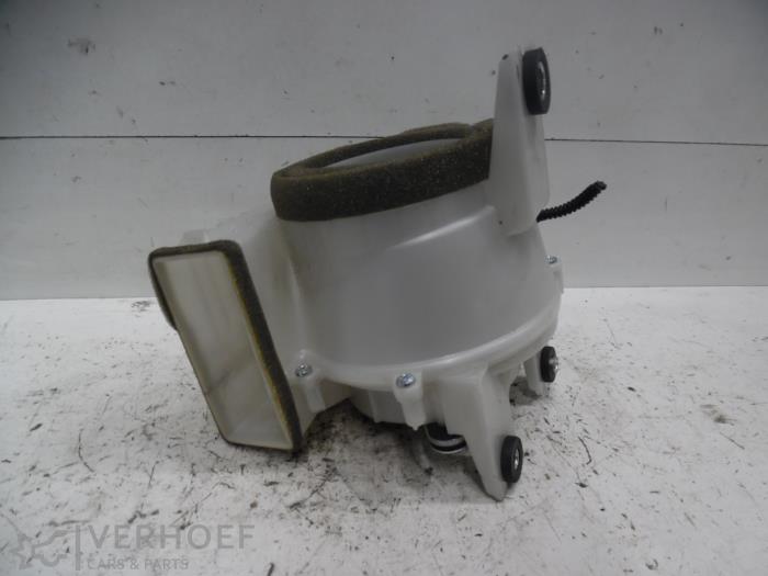 Gebruikte Module Koeling Toyota Auris (E18) 1.8 16V Hybrid Prijs € 40,00 Margeregeling aangeboden door Verhoef Cars & Parts