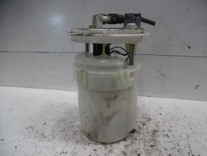 Gebruikte Benzinepomp Subaru Legacy Touring Wagon (BP) 2.0 R 16V Prijs op aanvraag aangeboden door Verhoef Cars & Parts