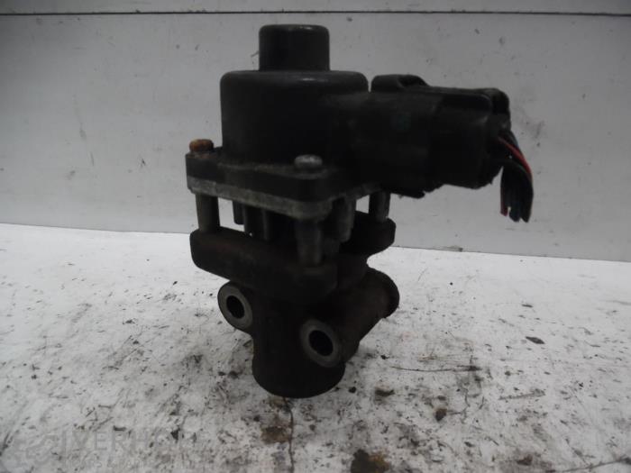 Gebruikte Uitlaat gasklep (EGR) Subaru Legacy Touring Wagon (BP) 2.0 R 16V Prijs € 50,00 Margeregeling aangeboden door Verhoef Cars & Parts