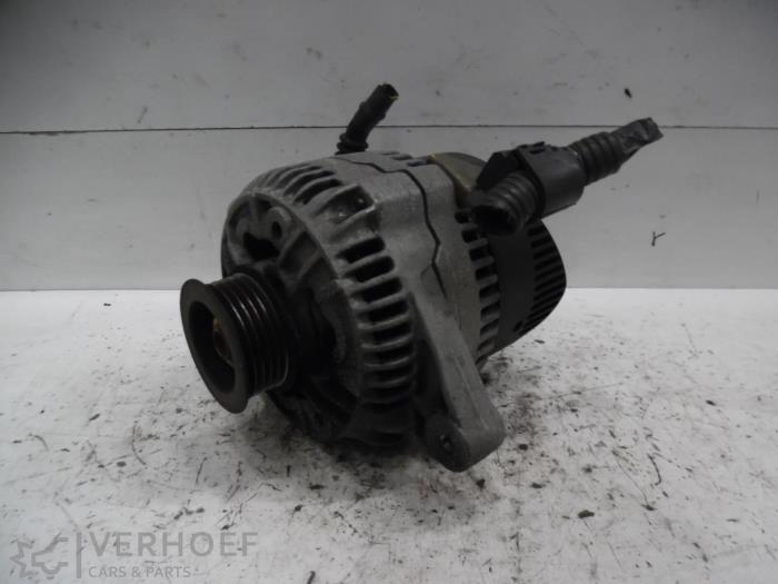 Gebruikte Alternator Toyota Avensis (T22) 2.0 16V Prijs op aanvraag aangeboden door Verhoef Cars & Parts