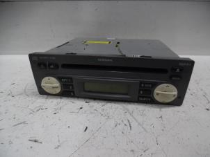 Gebruikte Radio CD Speler Nissan Micra (K12) 1.2 16V Prijs op aanvraag aangeboden door Verhoef Cars & Parts