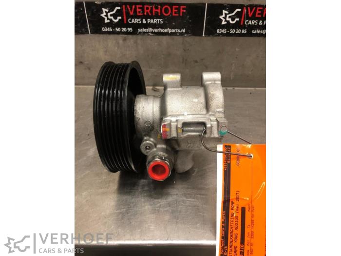 Gebruikte Pomp Servo Ssang Yong Rodius 2.2 SV 220 e-XDi 16V 2WD Prijs € 181,50 Inclusief btw aangeboden door Verhoef Cars & Parts