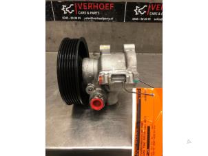 Gebruikte Servopomp Ssang Yong Rodius 2.2 SV 220 e-XDi 16V 2WD Prijs € 181,50 Inclusief btw aangeboden door Verhoef Cars & Parts