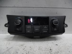 Gebruikte Chaufage Bedieningspaneel Suzuki Swift (ZA/ZC/ZD) 1.2 16V Prijs € 35,00 Margeregeling aangeboden door Verhoef Cars & Parts