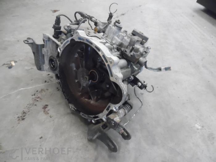 Gebruikte Versnellingsbak Kia Cee'd Sporty Wagon (EDF) 1.6 CRDi 115 16V Prijs op aanvraag aangeboden door Verhoef Cars & Parts