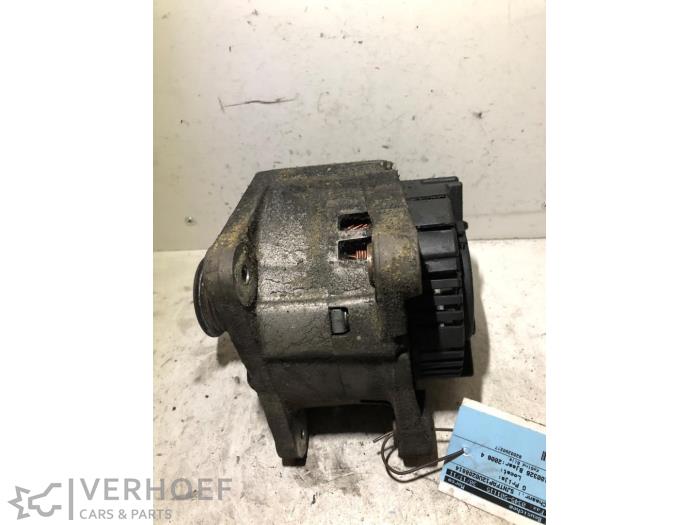 Gebruikte Dynamo Nissan Primera Traveller (W12) 1.9 dCi Prijs € 50,00 Margeregeling aangeboden door Verhoef Cars & Parts