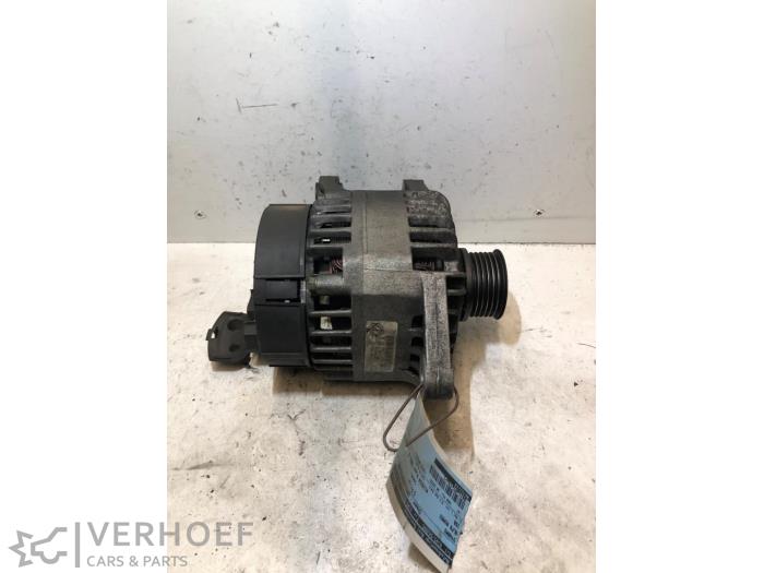 Gebruikte Dynamo Alfa Romeo 156 Sportwagon (932) 1.8 Twin Spark 16V Prijs € 40,00 Margeregeling aangeboden door Verhoef Cars & Parts