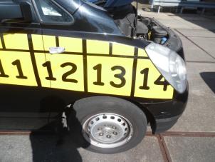 Gebruikte Spatbord rechts-voor Hyundai H-300 2.5 CRDi Prijs € 75,00 Margeregeling aangeboden door Verhoef Cars & Parts