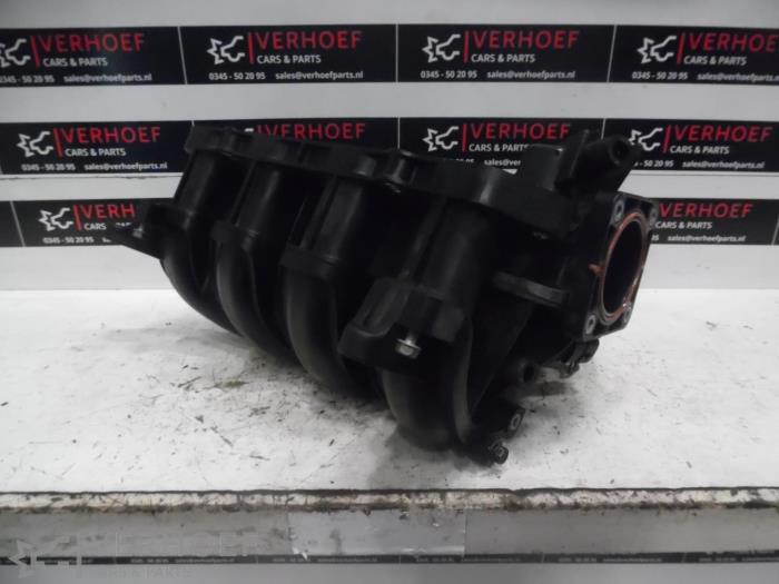 Gebruikte Spruitstuk Inlaat Kia Cee'd Sporty Wagon (EDF) 1.4 16V Prijs op aanvraag aangeboden door Verhoef Cars & Parts