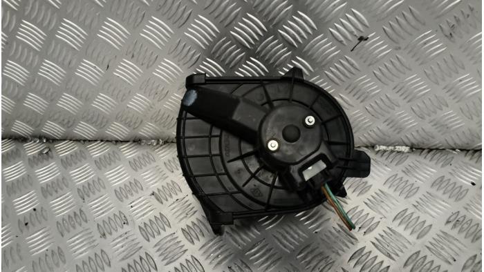 Kachel Ventilatiemotor van een Renault Master IV (JV) 2.3 dCi 16V 125 2014