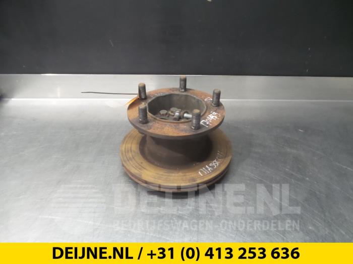 Wielnaaf voor - Renault Mascott