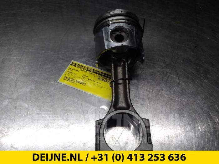 Drijfstang - Opel Vivaro