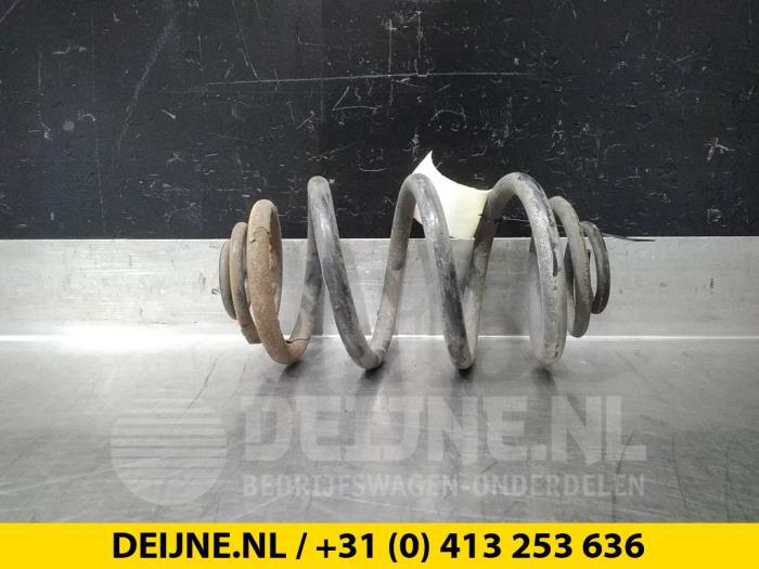 Schroefveer achter - Opel Vivaro