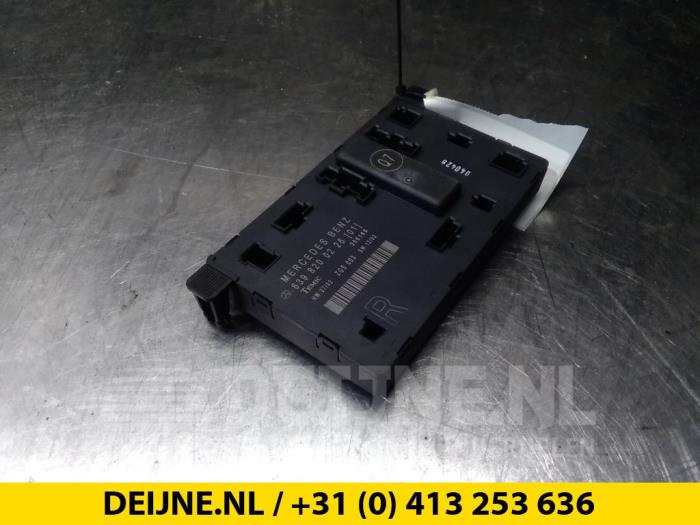 Centrale Deurvergrendelings Module - Mercedes Vito