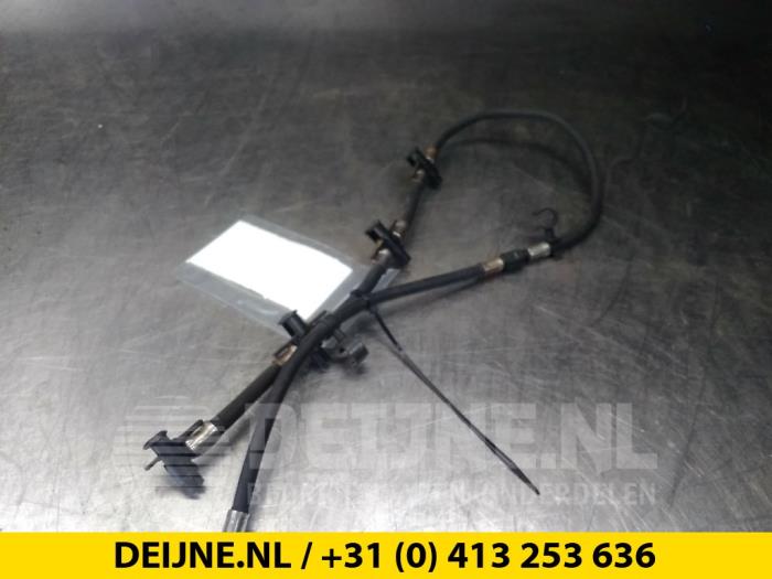 Brandstof retourleiding - Mercedes Vito