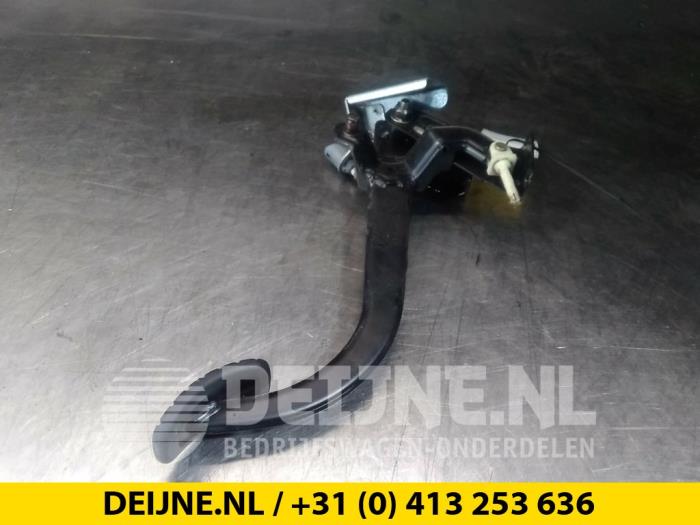 Koppelingspedaal - Renault Trafic